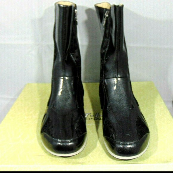 DONALD J PLINER SPORT-i-QUE Boots Size US 9 - Picture 4 of 5